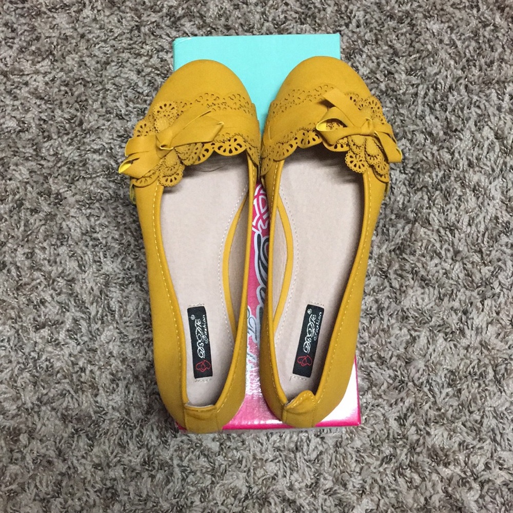 Yellow flats